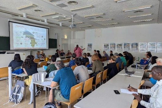 Der Alternativtext wird in Kürze eingefügt