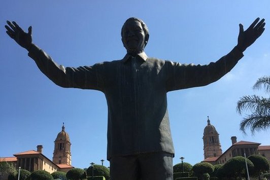 Nelson Mandela Statue