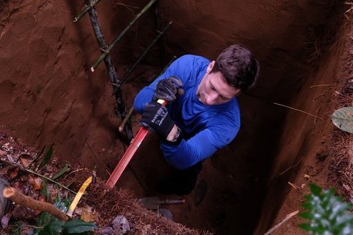 Sampling of soil with a gouge auger